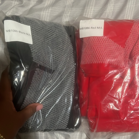 M/L - Picture 4 of 4